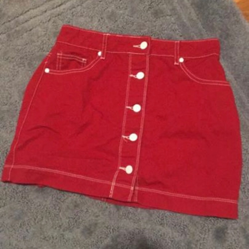 Hot Red Mini Skirt!